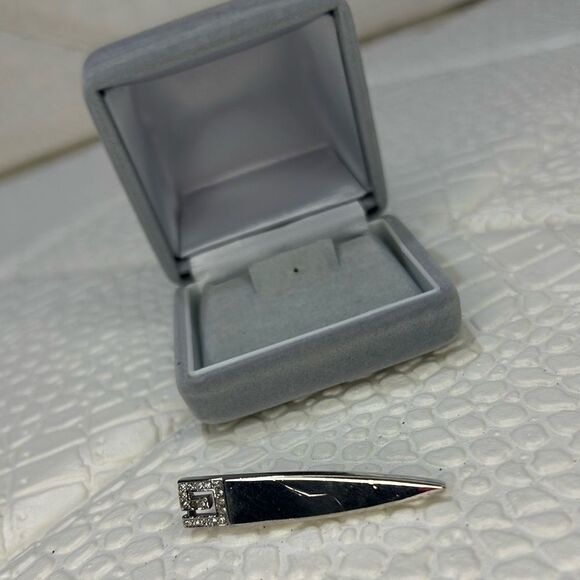 ONEβDAY SALE Givenchy Silver Barette Clip/Brooch/Hairpin - Picture 3 of 7
